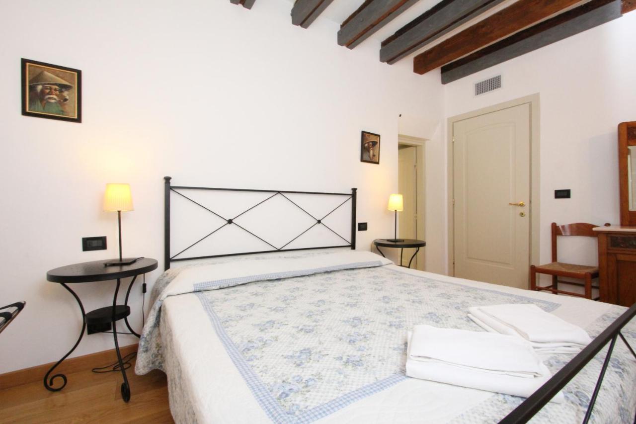 Residence Dei Mori Venice Exterior photo